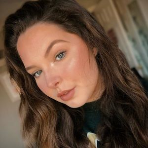 Meet your Posher, Clare